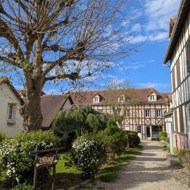 Chez Camille, hotel in Dives-sur-Mer