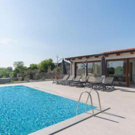 Villa Rosemary HerMes arT with private pool