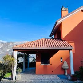 BELLAGIO casa con giardino e vista lago