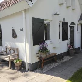 Vakantiepark Eysinga State Huize Anna, hotel in Sint Nicolaasga