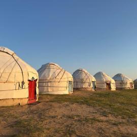 Khansar Family Yurt Camp, hotel in Elʼtay