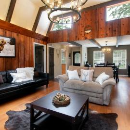 Hidden Cabin - Adventure Awaits! โรงแรมในเกนส์วิลล์