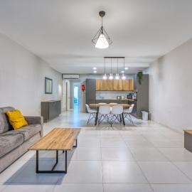 Modern Luxury Apartment in Swieqi - Premium Stay by SF Homes