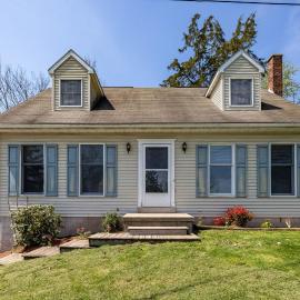 New House within Campground, Hotel in Mifflinburg