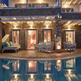 Arte & Mare Elia Luxury Suites and Villas, готель у місті Еліа-Біч