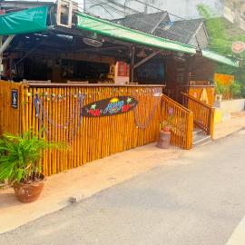 Harry's Beach Club، فندق في بان فيه