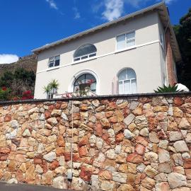 Penrose House Ocean View Villa, hotel in Muizenberg