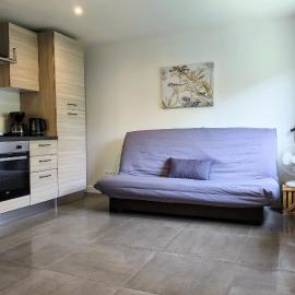 Studio Occitanie 20 m2 tout équipé avec jardin, хотел в Мюре
