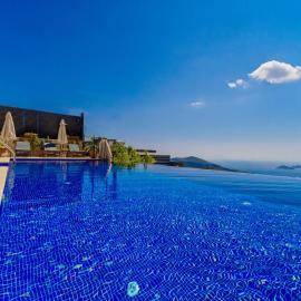 4 Bedroom Sea View Villa in Kalkan, hotel sa Kalkan