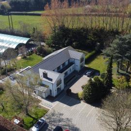 Hidden Acres- Room with Double & Single Bed, Malahide, hotel in Malahide