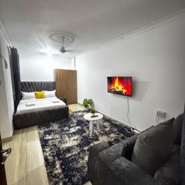 Spacious studio Bamburi