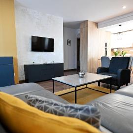 ONE Luxury Grand Suite Eger, hotel in Eger