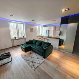 Nowoczesny Apartament III Al. NMP Częstochowa, hotel in Częstochowa
