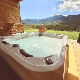 Charda Spa: Seyne şehrinde bir otel