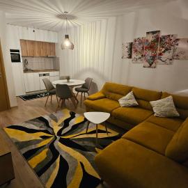 Emari - Hochwertige 2-Zimmer-Wohnung mit Panorama Bergblick
