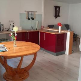 studio du cheylard le coquelicot, hotel in Le Cheylard