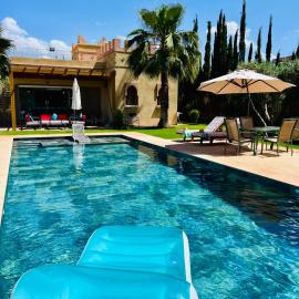 Villa privée avec piscine pour familles à Marrakech, Lalla Takerkousst