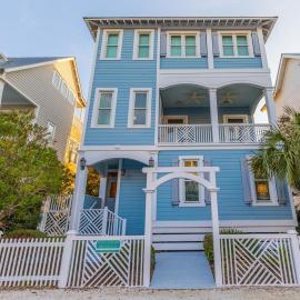 Centennial Coast Cottage - with Heated pool
