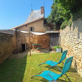 La maison du Donjon, hotel em Airvault