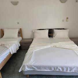 SHARRI Apartments