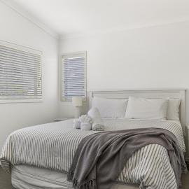 Villa at the Lake - Elegant 3BR Retreat Steps from Lake Taupō