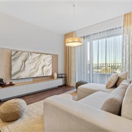 LAM Ivory AC - Balcony