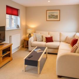 Elegant 2BD Townhouse in Thirsk: Cozy & Stylish