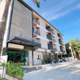 Ozone hotel khanom, hotell i Khanom
