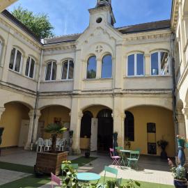 Motel le Bon Samaritain, hotel u gradu Roucy