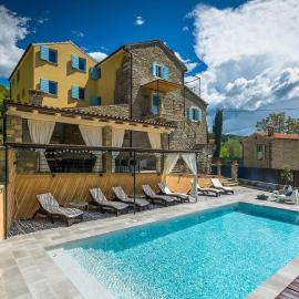 Villa Casa Jovanin، فندق في Livade