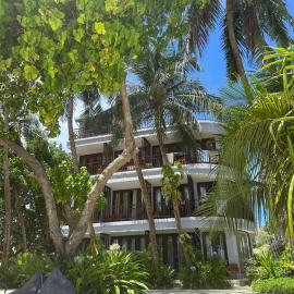 Thundi Sea View, hotelli kohteessa Fulidhoo