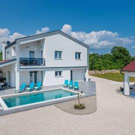 Villa Rovena, a modern and luxurious Istrian villa