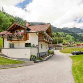 Apartment Haus Toferer by Interhome