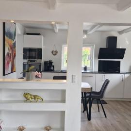 Cozy Villa、ロービュのホテル