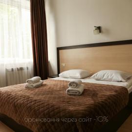 Hotel Koral, hotel u gradu Černivci
