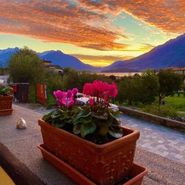 Casa Carmen Apartment Lake Como, hotel em Dongo