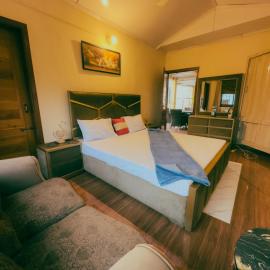 Sapphire Lodges, hotel di Muzaffarabad
