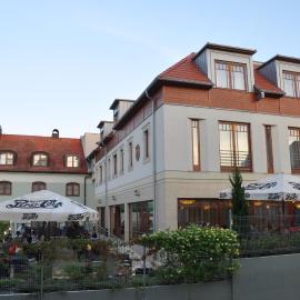 Hotel Három Gúnár: Kecskemét şehrinde bir otel