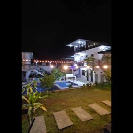 Casa De Gracia Private Resort Staycation, hotel en Magalang