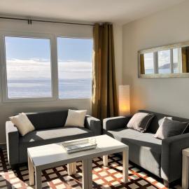 Duplex B Vacaciones en el mar, hotel in Ribeira
