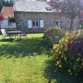 Ferme de Lamourio, hotel in Saint-Cernin