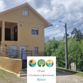Carbonças River Apartments