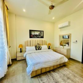 Self-Checkin 1 Bed SkyParkOne Gulberg Greens Islamabad