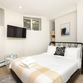 Back Bay Simple Studio Apartment, hotel i Boston