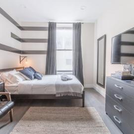Downtown Central Studio w Fast WIFI, Keyless Entry