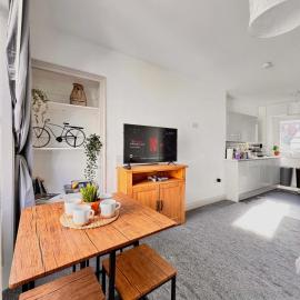 Little Dockray Two-Bedroom Apartment Centre of Penrith, хотел в Пенрит