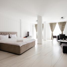 Apartments by Bog Flor, hotel u gradu Sučava