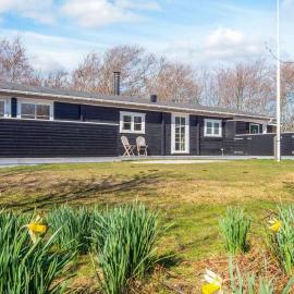 5 person holiday home in Fanø, hotel di Fanø