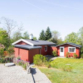 Two-Bedroom Holiday Home In Jagerspris, hotel in Jægerspris