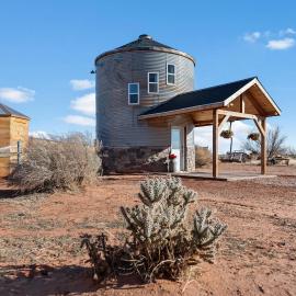 Southwest Silo Stay- 1 Bedroom Near Zion & Bryce, hotel Cane Bedsben